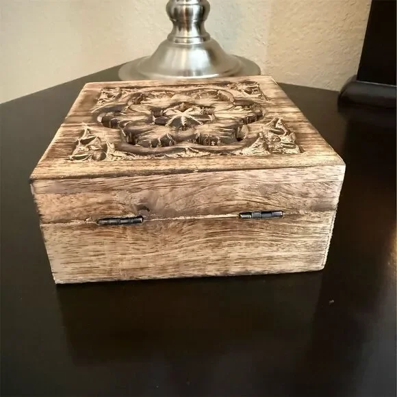 German Hand-Carved Wooden Jewelry Box with Hinged Lid Floral Design - Picture 3 of 5